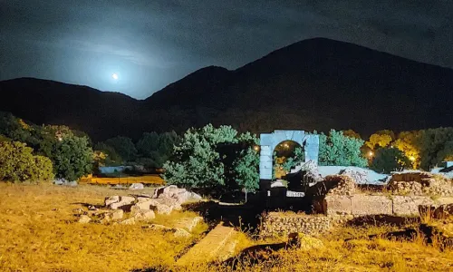 Visita notturna a Carsulae