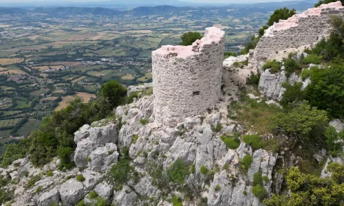 Le fortificazioni di Cesi