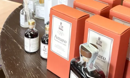 I profumi del borgo tra amaro storico e lavanda
