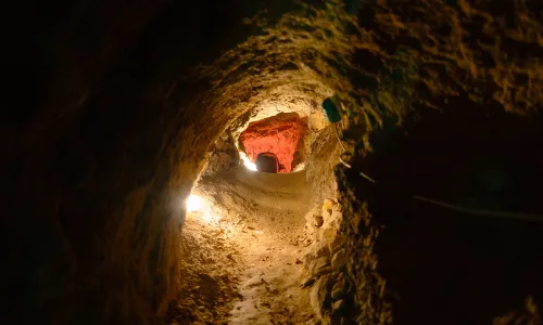 Il respiro della montagna: Cesi e il mistero sotterraneo della Grotta Eolia