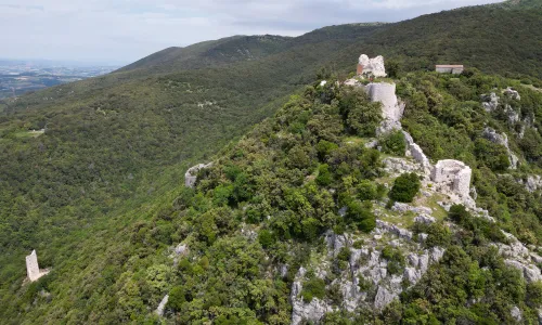La Rocca di Cesi tra impero e papato: nascita di un borgo fortificato